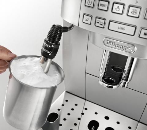 Actual product image De'Longhi ECAM 22.320.SB Magnifica S Plus