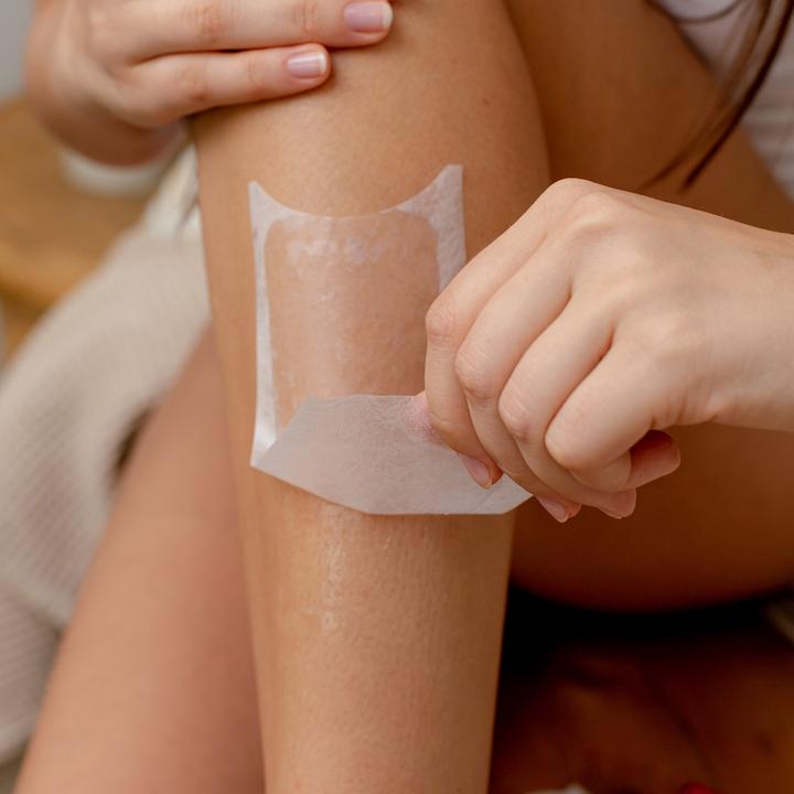Actual product image Veet Cold wax strips sensitive skin Pure for legs & body (446.50 ml, 20 x, 76 g)