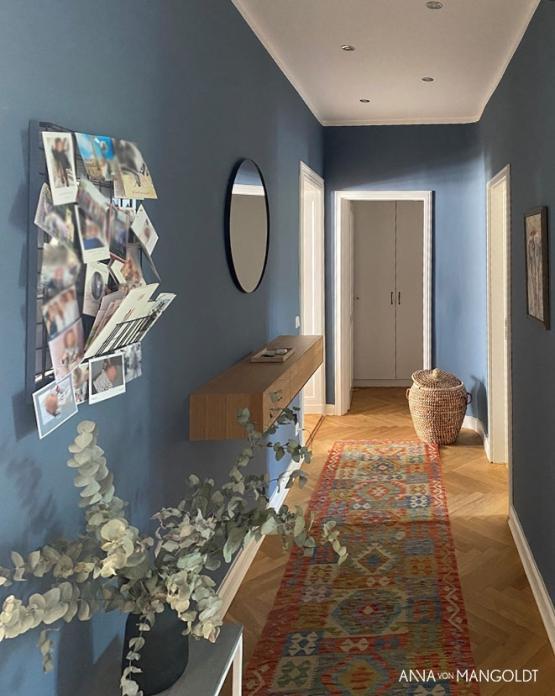 Actual product image Anna von Mangoldt The young Baron 314 - Wall colour Resist (The young baron 314, 5 l)