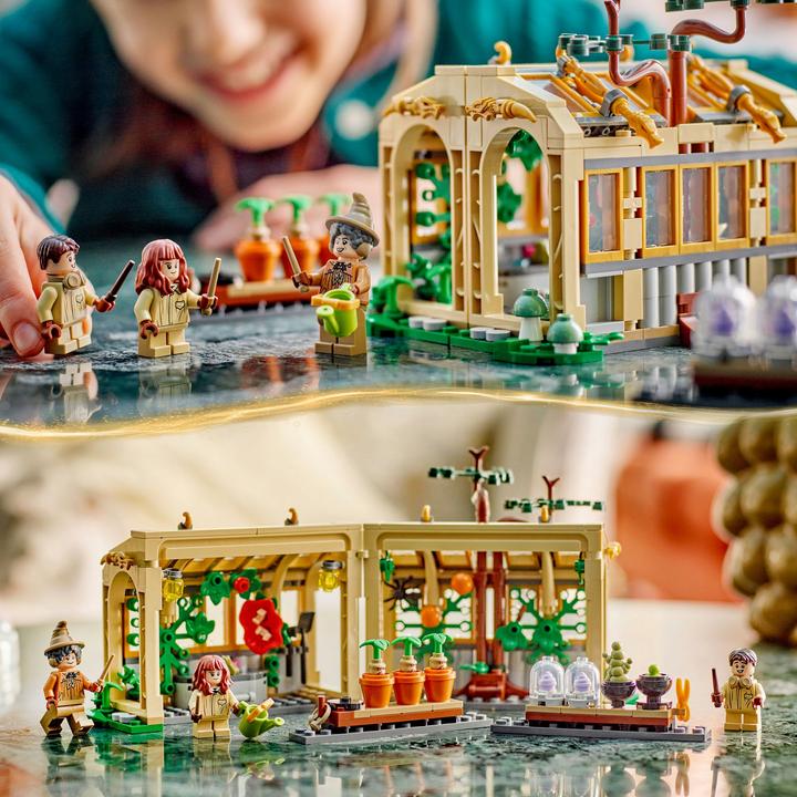 Image du produit LEGO Schloss Hogwarts: Kräuterkundeunterricht (76445, LEGO Harry Potter)