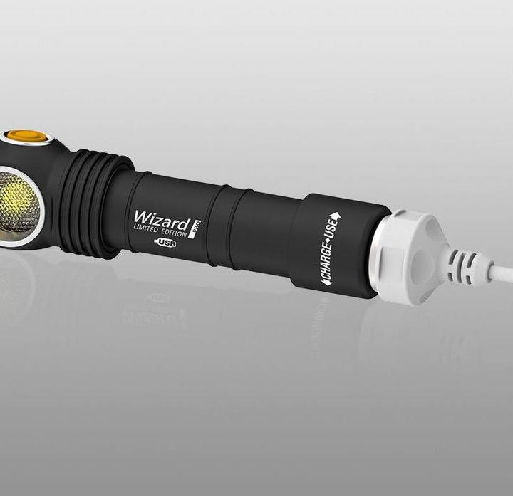 Produktbild ArmyTek Wizard Pro Nichia Magnet USB Multifunktionslampe warm (10.80 cm, 1770 lm)