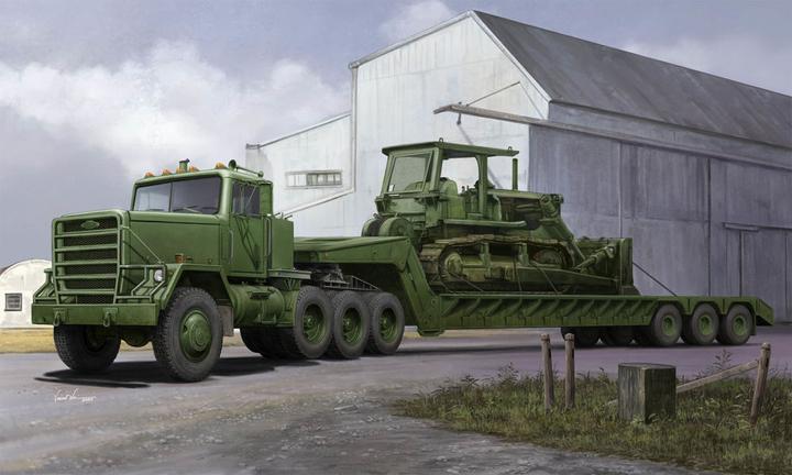 Actual product image Trumpeter M920 Tractor tow M870A1 Semi Trailer
