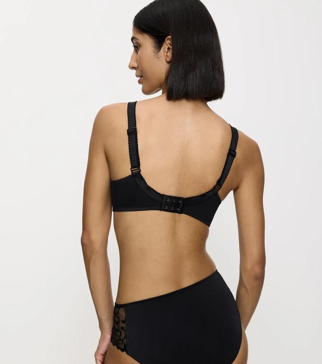 Image du produit Triumph Soutien-gorge sans armatures Delicate Doreen (95 E, Une unité par pack)