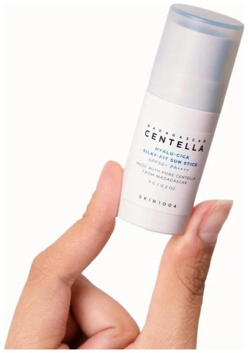 Immagine prodotto Skin1004 Madagascar Centella Hyalu-Cica Silky-Fit (Stick solare, SPF 50, 7 g)