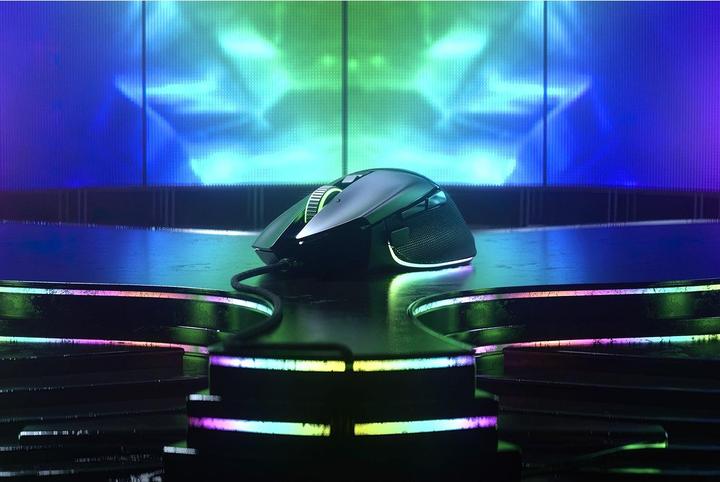 Actual product image Razer Basilisk V3 (Cable)
