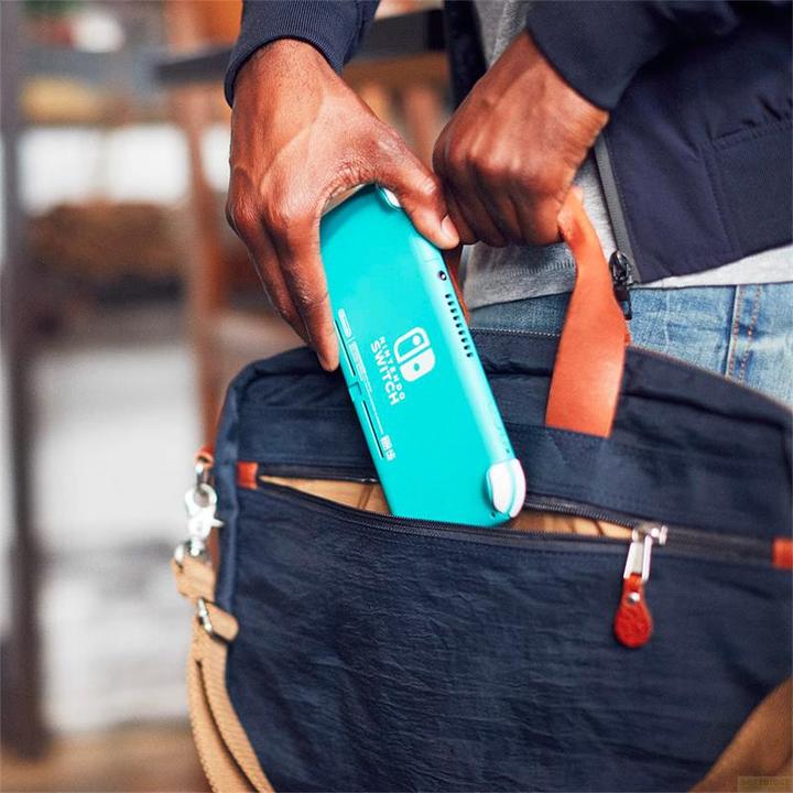 Actual product image Nintendo Switch Lite - Hyrule Edition