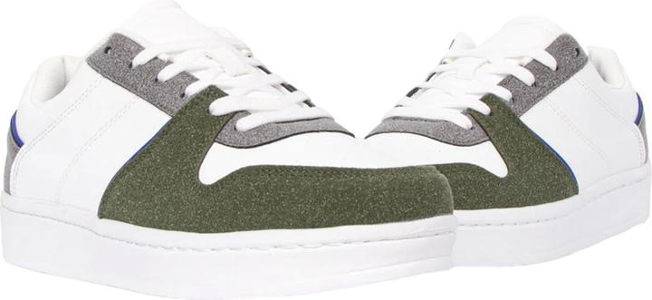 Sneaker Clous