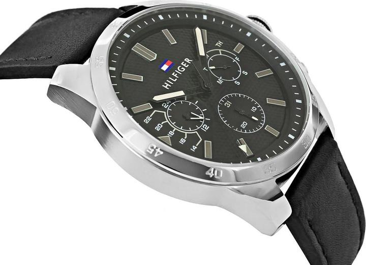 Actual product image Tommy Hilfiger Decker Herrenuhr 1791563 + BOX