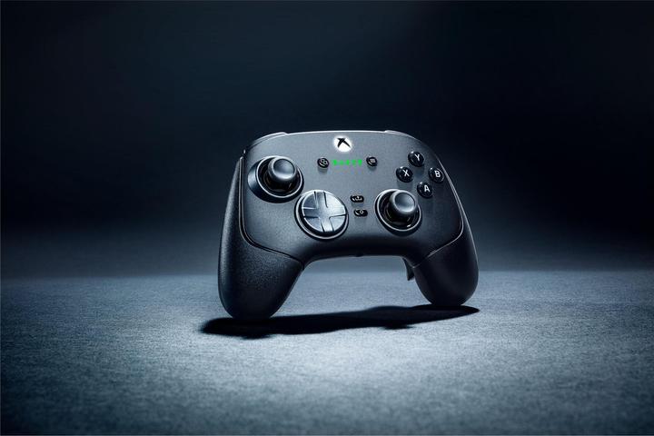 Immagine prodotto Razer Wolverine V3 Pro (Xbox Series X, PC)