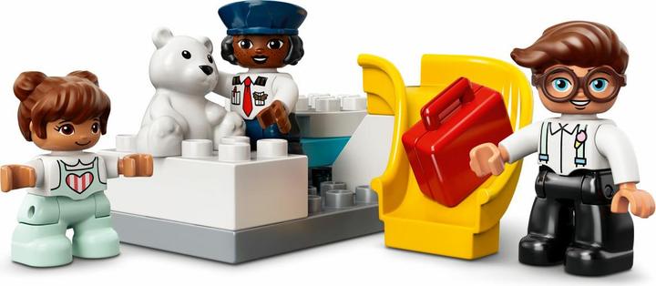 Actual product image LEGO Plane and airport (10961)