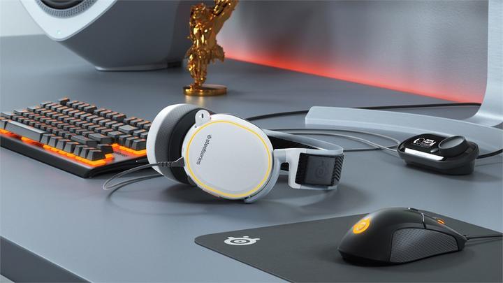 Produktbild SteelSeries Arctis Pro + GameDAC (RGB) (Kabelgebunden)