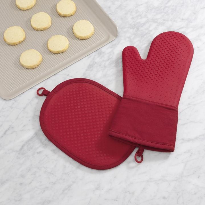Image du produit OXO Gant de cuisine, rouge (Silicone)