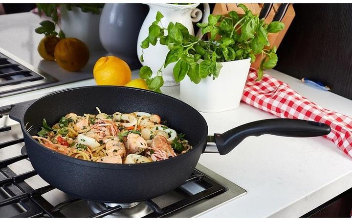 Actual product image Swiss Diamond XDClassic (28 cm, Frying pan, Cast aluminium)