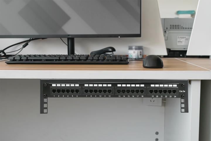 Immagine prodotto Digitus Telaio di montaggio a parete 6U, verticale 283 x 504 x 151 mm, nero (10.87 HE, Rack da 19 pollici)