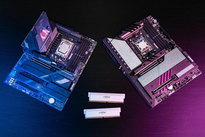 Image du produit Crucial Pro DDR5-6000 Kit 32GB 2x16GB UDIMM white Overclocking (2 x 16GB, 6000 MHz, RAM DDR5, U-DIMM)