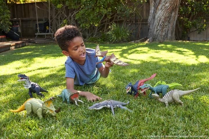 Actual product image Jurassic World Massive Action Siamosaurus