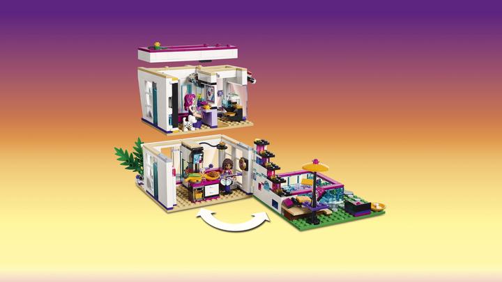 Actual product image LEGO Livi's Pop Star House (41135, LEGO Friends)