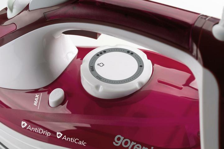 Immagine prodotto Gorenje SIH3000RBC Ferro da stiro a vapore con suola in ceramica (3000 W, 250 g/min)