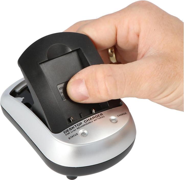 Produktbild XCell Schnell-Ladegerät passend für Minox DC-8111 (Ladegerät)