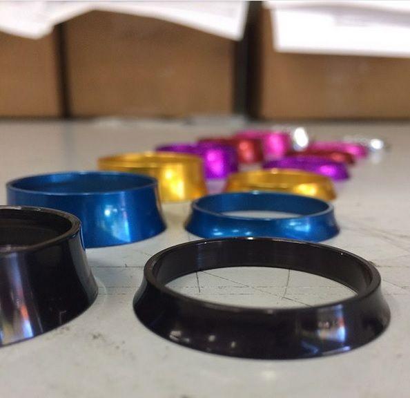 Actual product image White Industries Headset Spacer Kit 1 1/8"/28.6, purple