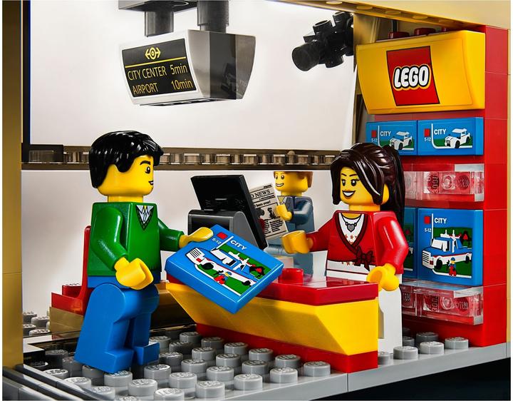 Actual product image LEGO City Train Station (60050, LEGO City)