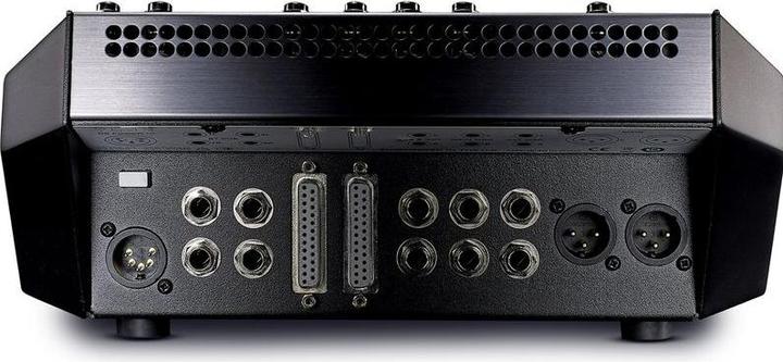 Produktbild Solid State Logic Mischpult SiX, Bauform: Pultform, Stereoeingänge: 2 (Studio- und Livemixer)