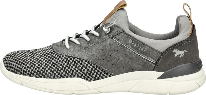 Actual product image Mustang Sneaker (46)