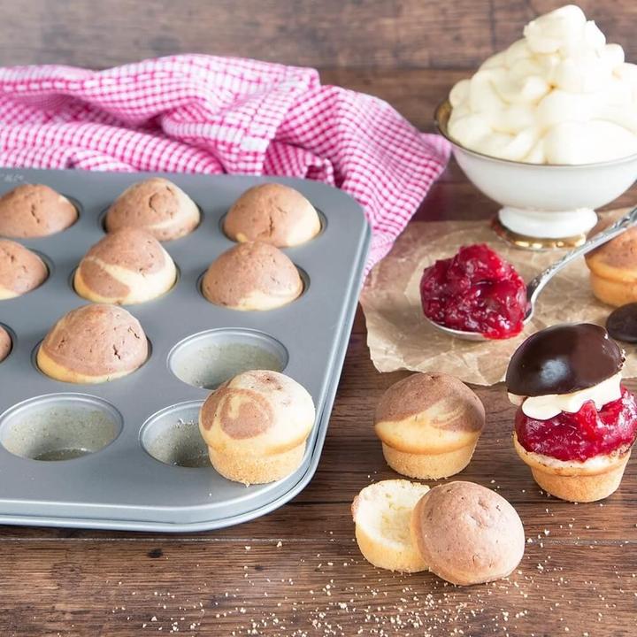 Actual product image Städter CupCakes baking pan for 24 mini CupCakes (36 cm)