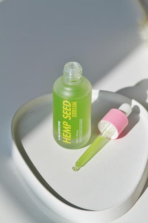 Produktbild Lala Recipe Hemp Seed Soothing Serum (30 ml, Gesichtsöl)