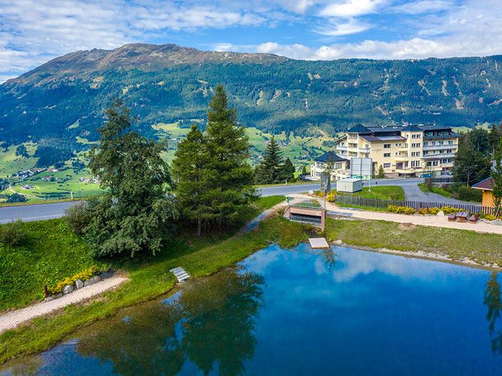 Immagine prodotto Smartbox Vacanza di lusso tra le montagne tirolesi con 2 notti di benessere incluso (2 pers.)