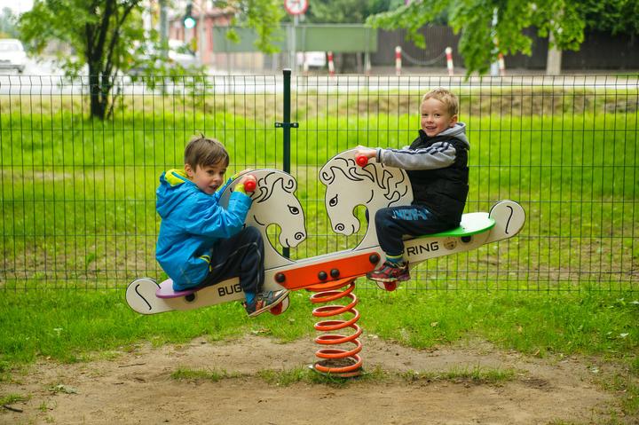Image du produit Buglo Chevaux à ressort