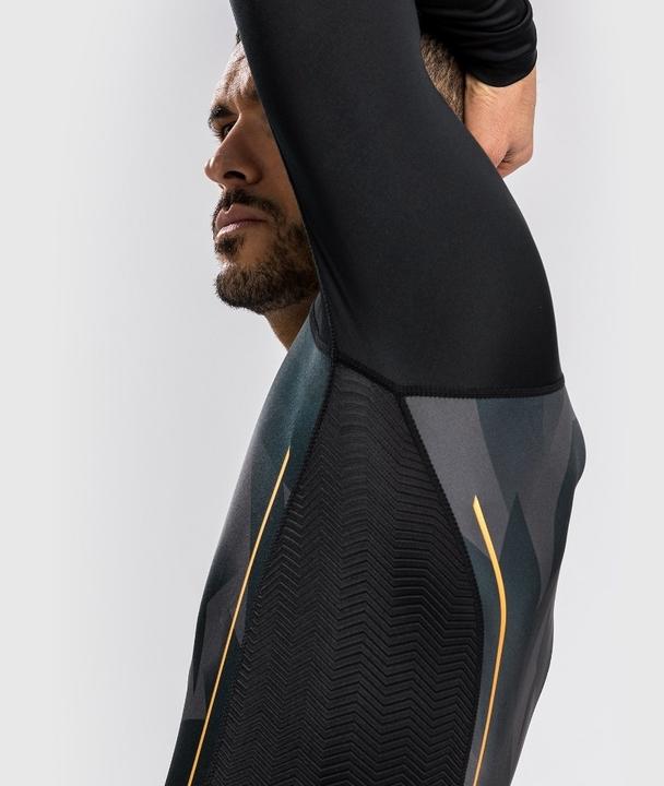 Image du produit Venum Razor Rashguard Long Sleeves - Black/Gold - XL (XL)