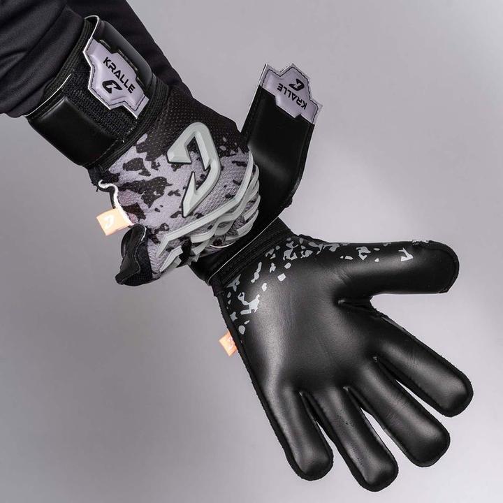 Produktbild Catch & Keep Fussballhandschuhe Kralle Splash Gr. 4 Grau Torwart Keeper Goalie Handschuhe (4)