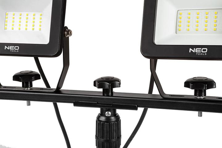 Produktbild Neo Reflektor (2x50W SMD LED 9000lm Doppelscheinwerfer auf 1,8m Stativ) (8500 lm)
