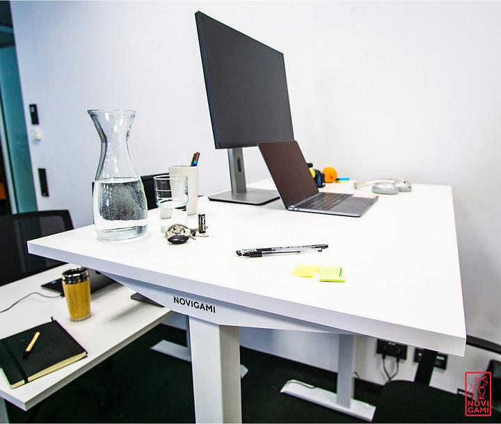 Produktbild Novigami Schreibtisch elektrisch höhenverstellbar Ototo | Stehpult | BxT 1400 x 800 mm | Chalet Eiche | Novig