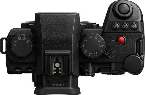 Image du produit Panasonic DC-S5 II + S 20-60mm f3,5-5,6 + S 50mm f1,8 Bulk (24.20 Mpx, Plein format)