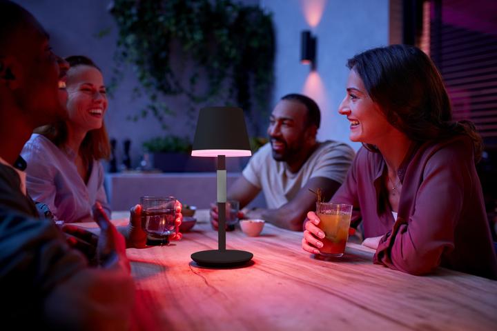 Produktbild Philips Hue Go (370 lm)