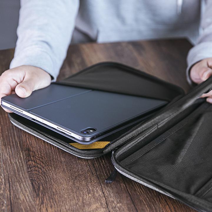 Image du produit tomtoc Etui pour tablette Smart A06 (9.7-11") (iPad Pro 11 2020 (2. Gen), Microsoft Surface Go, iPad Pro 10.5 2017 (1. Gen), iPad Pro 11 2018 (1. Gen), iPad Air 2020 (4. Gen), iPad Air, iPad Air 2022 (5e génération))