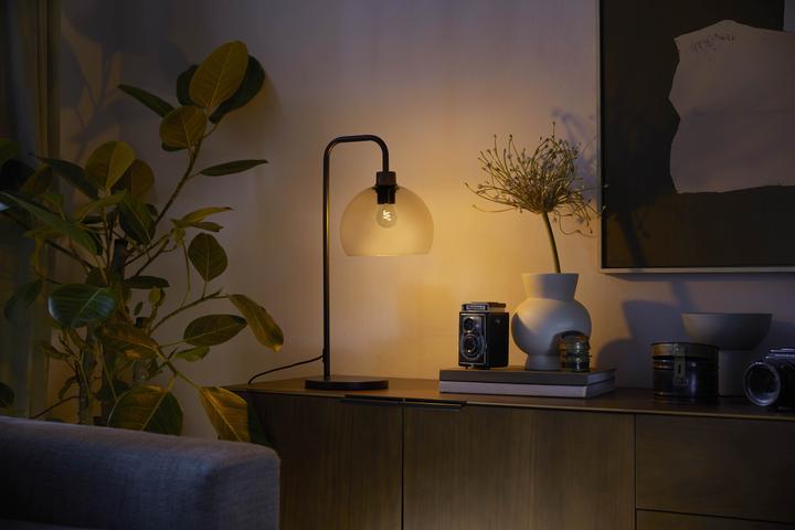 Produktbild Philips Amber (E14, 3 W, 250 lm, 1 x, E)