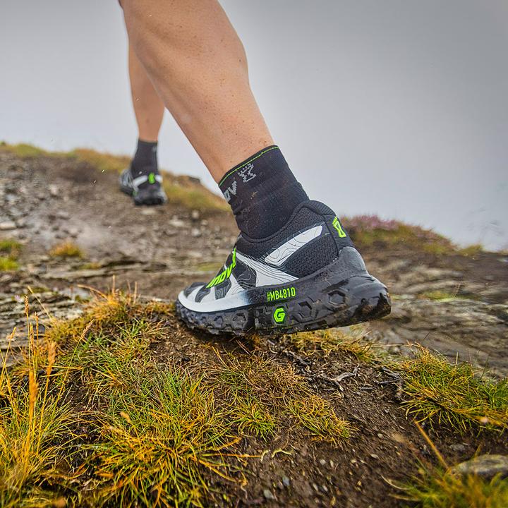 Produktbild inov-8 TrailFly Ultra G 300 Max Schuhe (42.5, 43.5, 44)