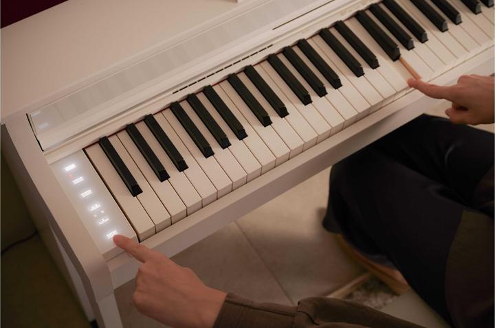 Immagine prodotto Casio Pianoforte elettrico CELVIANO AP-550 Bianco (88 Chiavi)