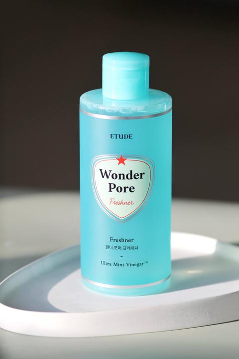 Actual product image Etude House Wonder Pore Freshner (Cleaning cloths, 250 ml)
