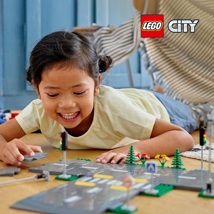 Produktbild LEGO Strassenkreuzung mit Ampeln (60304, LEGO City)