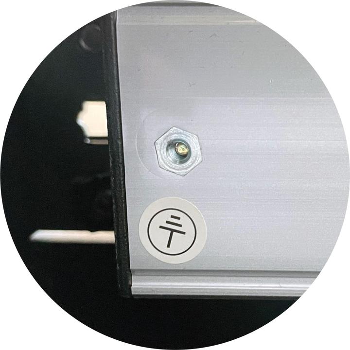 Actual product image Intellinet Socket strip 8-fold Schuko with overload protection (8 x, CEE 7/3, 3 m)