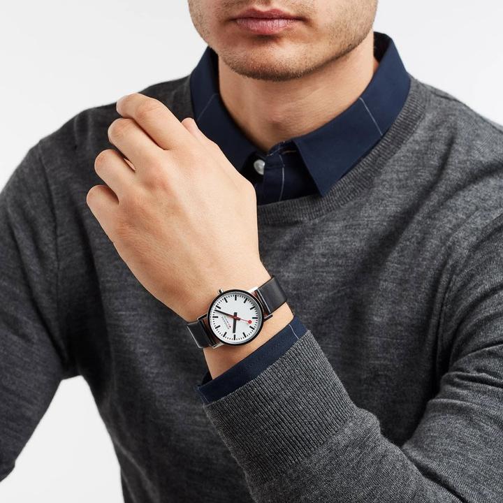 Produktbild Mondaine Classic - Vegan poliert (Analoguhr, Swiss Made, 36 mm)