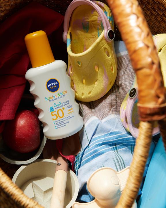 Produktbild NIVEA Sun Babies & Kids Sensitive Protect Sonnenspray (Sonnenspray, SPF 50+, 200 ml, 233 g)