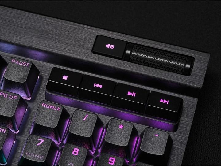 Actual product image Corsair K70 RGB Pro (DE, Cable)