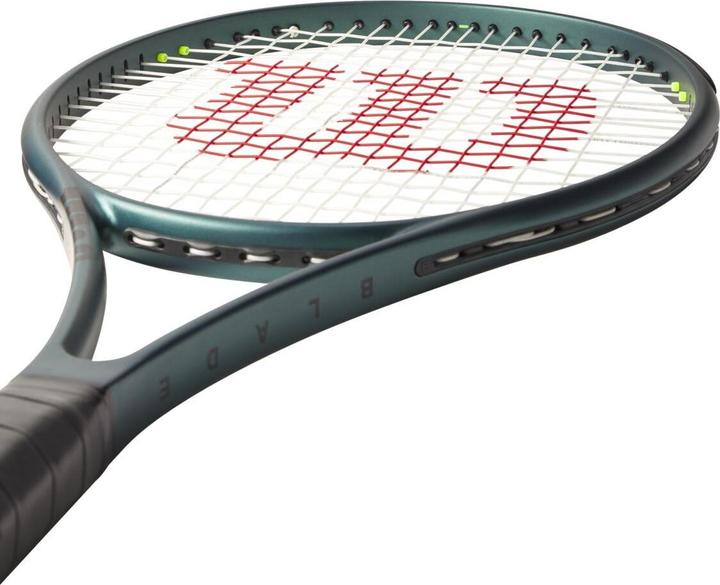 Actual product image Wilson Blade 104 V9.0 tennis racket (0, 290 g)