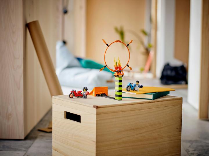 Produktbild LEGO Stunt-Wettbewerb (60299, LEGO City)