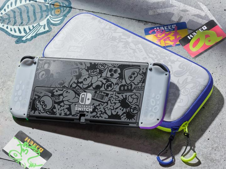 Actual product image Nintendo Case & Protective Film - Splatoon 3 Edition (Switch OLED)
